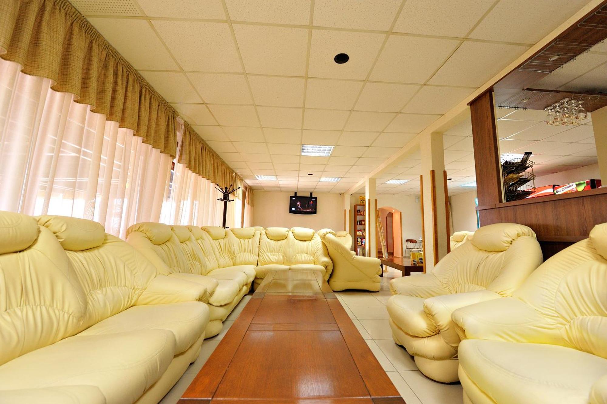 Floresti  Motel Confort المظهر الخارجي الصورة